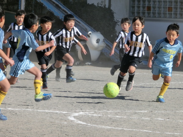 サッカー大会　決勝_b0233868_15502334.jpg