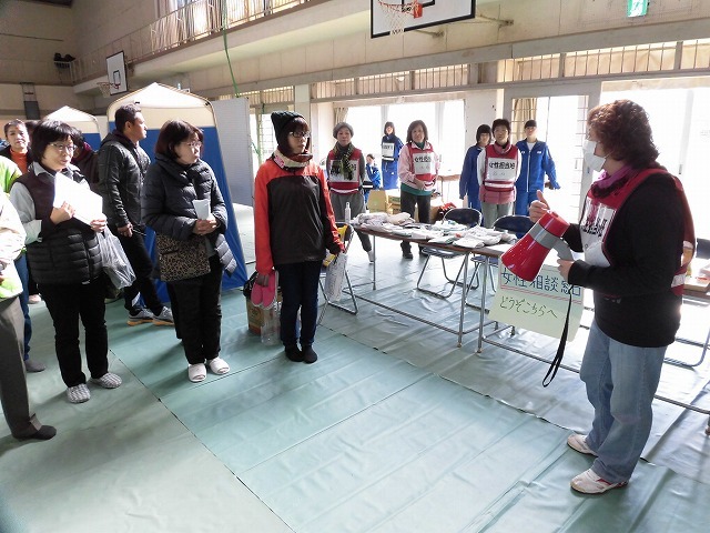 「参加・体験の重要性を多くの人が実感」 それが吉原高校避難所開設・運営訓練の最大の成果_f0141310_08091909.jpg