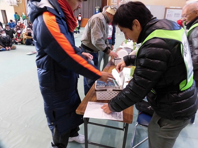 「参加・体験の重要性を多くの人が実感」 それが吉原高校避難所開設・運営訓練の最大の成果_f0141310_08093839.jpg