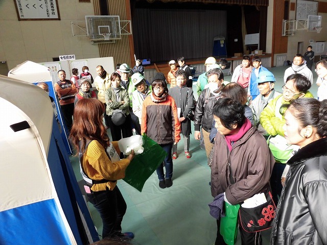 「参加・体験の重要性を多くの人が実感」 それが吉原高校避難所開設・運営訓練の最大の成果_f0141310_08120370.jpg