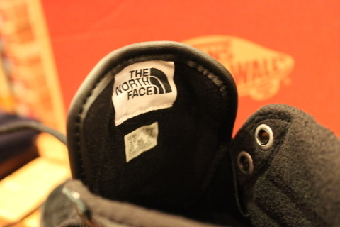 待望入荷! 「THE NORTH FACE × VANS」 \"SK8-HI 46 MTE DX\" ご紹介_f0191324_07562642.jpg