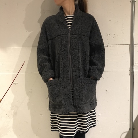 冬のモコモコ チャコール_d0364239_19584353.jpg