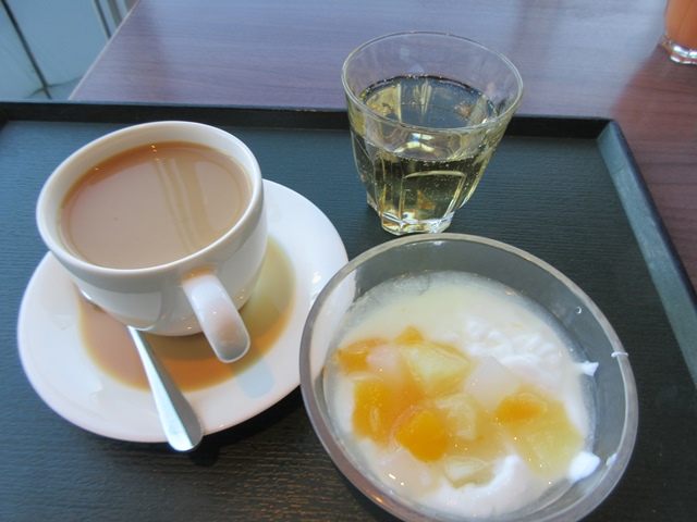 【東京ドームホテル】今回はお手頃ダブル、リラッサの朝食付き_b0009849_1602645.jpg