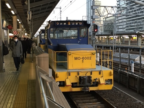 台車に亀裂のN700系  新幹線名古屋駅2017.12.15_d0187275_07111256.jpeg