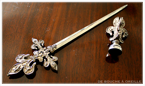 ouvre-lettre et sceau cachet 百合の紋章のレターオープナーとシーリンクスタンプ フランスアンティーク_d0184921_12310276.jpg