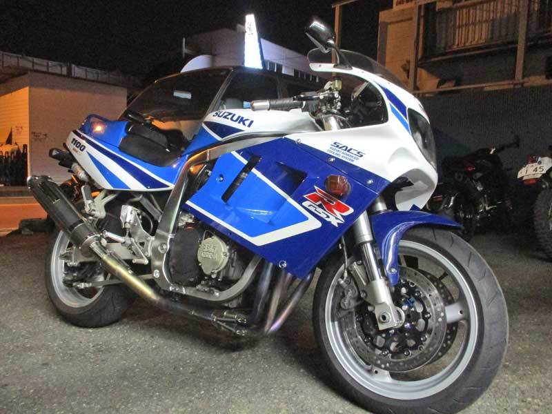 GSX-R1100にヨシムラ マグパルサーカバーを装着からのFZ-1・・・(笑)_c0086965_01554593.jpg