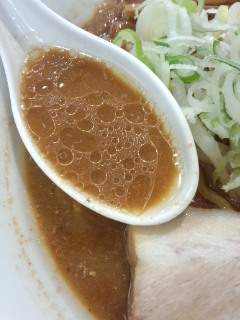 北海道物産展　らーめん木蓮の味噌ラーメン_f0112873_2283611.jpg