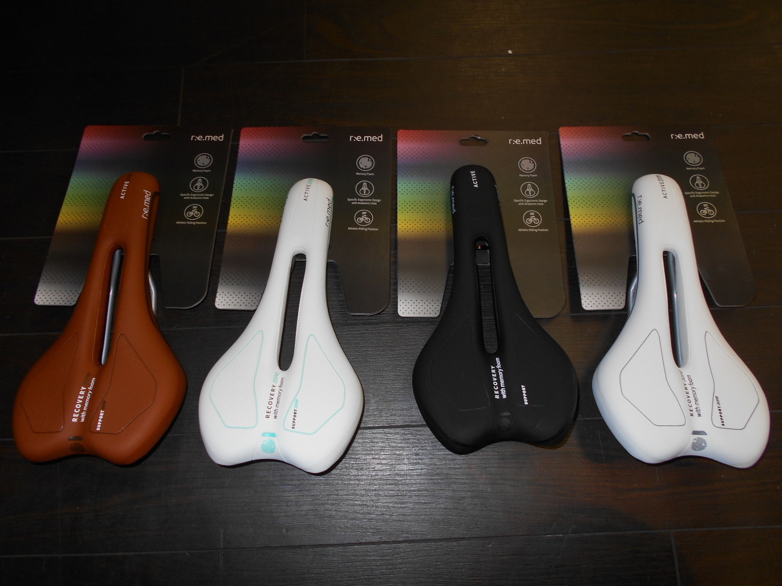 R.e.medサドル再入荷してます_b0189682_13522657.jpg