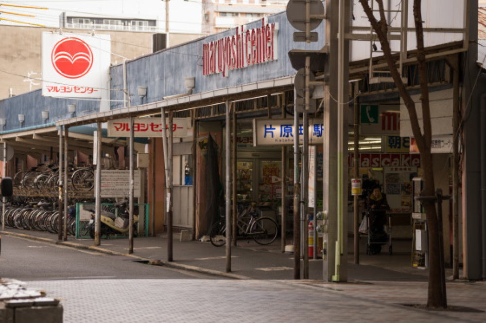 香川県高松市 片原町商店街 風じゃ