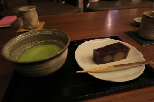 和久傳 堺町店 茶菓席と炙り鯖寿司_c0134734_18243001.jpg