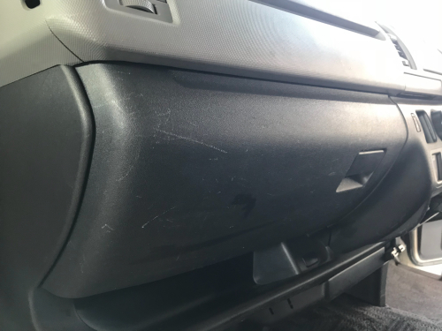 ハイエース 福祉車両 内装リペア なーべーのリペア奮闘記