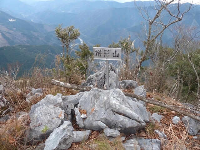 f0357487_00282989.jpg