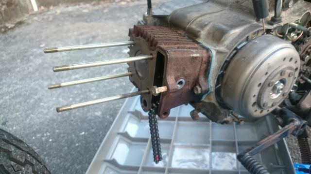 ホンダCRF50エンジン 4速ミッション、ハイコンプピストン、ハイカム組