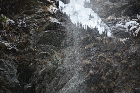 翼の氷瀑　　黒滝_c0303868_03274041.jpg