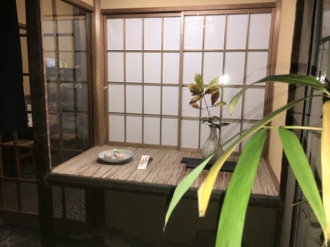 a0102001_23022409.jpeg