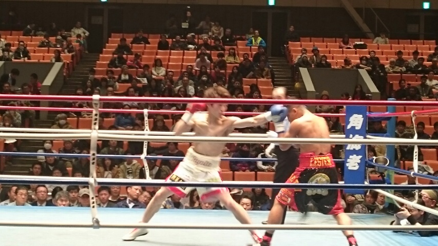 ボクシング観戦。_c0167336_9531533.jpg