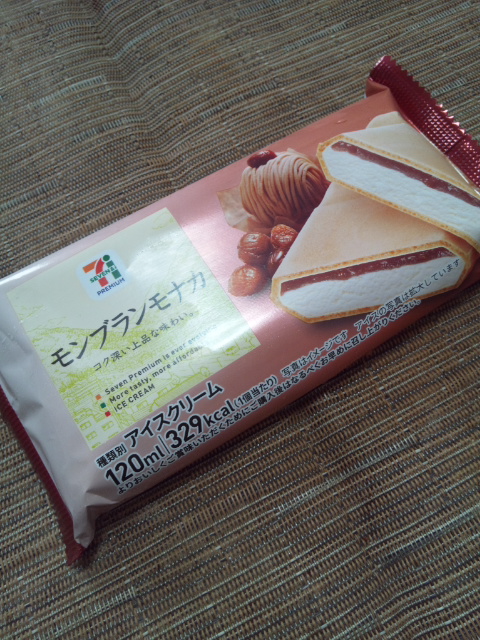 セブンプレミアム モンブランモナカ_f0076001_0102621.jpg