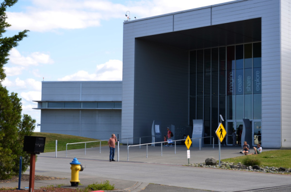 「Future of Flight（フューチャーオブフライト）」ボーイング社のエベレット工場見学は時間に余裕をもって行きたい。_f0054556_10415234.jpg