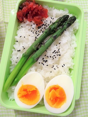 カレー弁当_a0166465_17460734.jpg