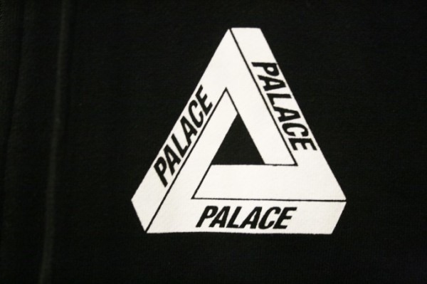 ヨーロッパ買い付け後記４１　チューリッヒのんびり　入荷PALACE SKATEBOARDS_f0180307_02453720.jpg