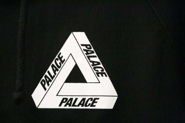 ヨーロッパ買い付け後記４１　チューリッヒのんびり　入荷PALACE SKATEBOARDS_f0180307_02502860.jpg