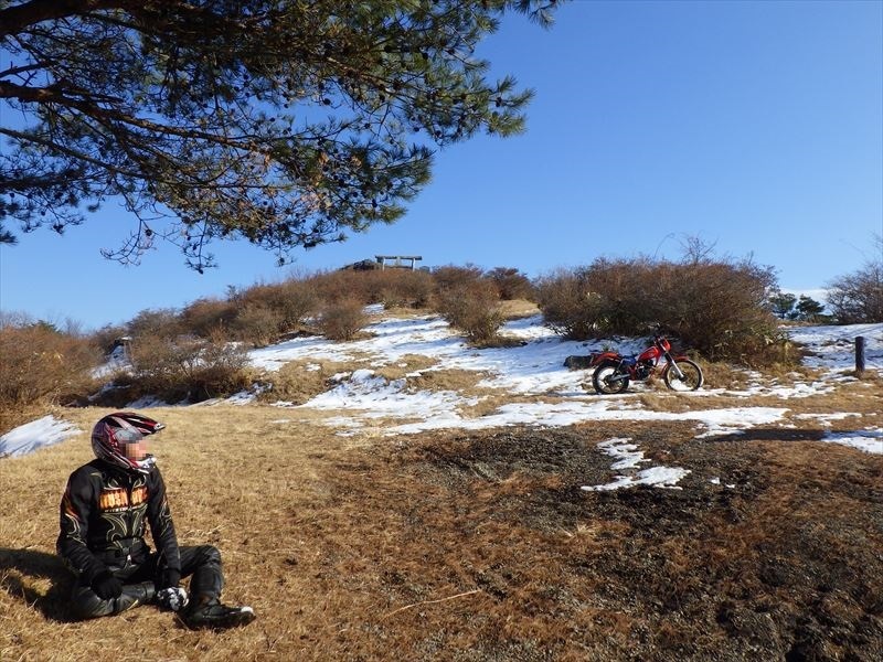 また雪道で山に登れず_b0080681_21211021.jpg