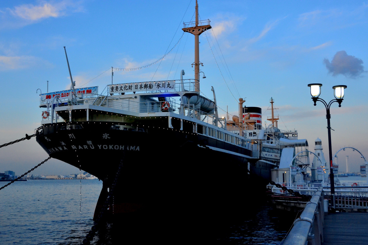 師走の横浜『 氷川丸 』_d0241981_23551659.jpg