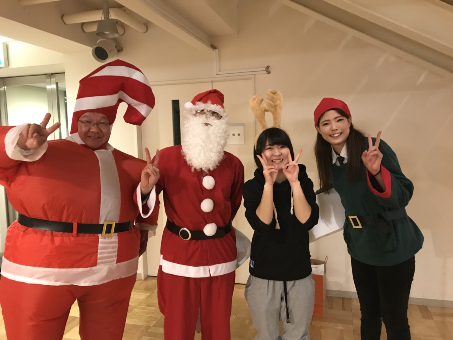 12月24日(日)トミー本店☆クリスマスイブ☆Y様プリウス納車☆K様エリシオン納車♪k様エブリワゴンご成約!_b0127002_19520051.jpg