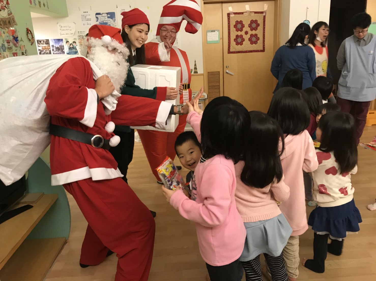 12月24日(日)トミー本店☆クリスマスイブ☆Y様プリウス納車☆K様エリシオン納車♪k様エブリワゴンご成約!_b0127002_19530836.jpg
