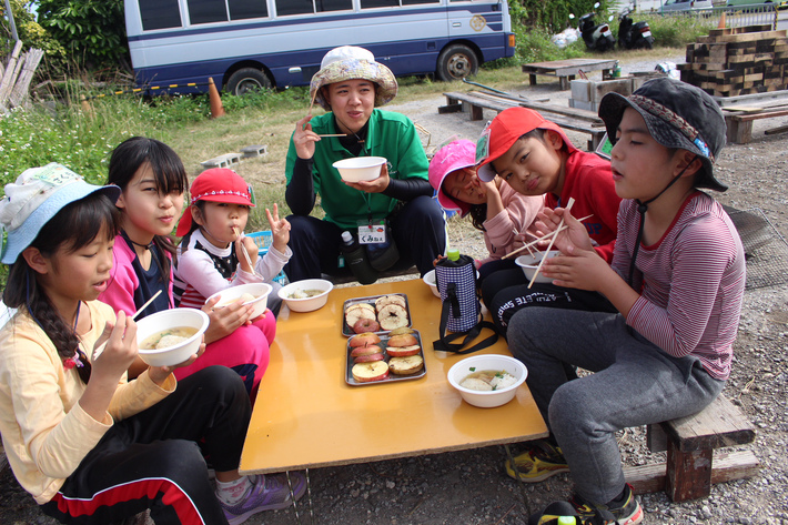 冬のほくほくキャンプ〔２日目〕今朝の料理は「焼きおにぎりの赤ざかな茶漬け」と「ハニーシナモン焼きりんご」だ！_d0363878_11163785.jpg