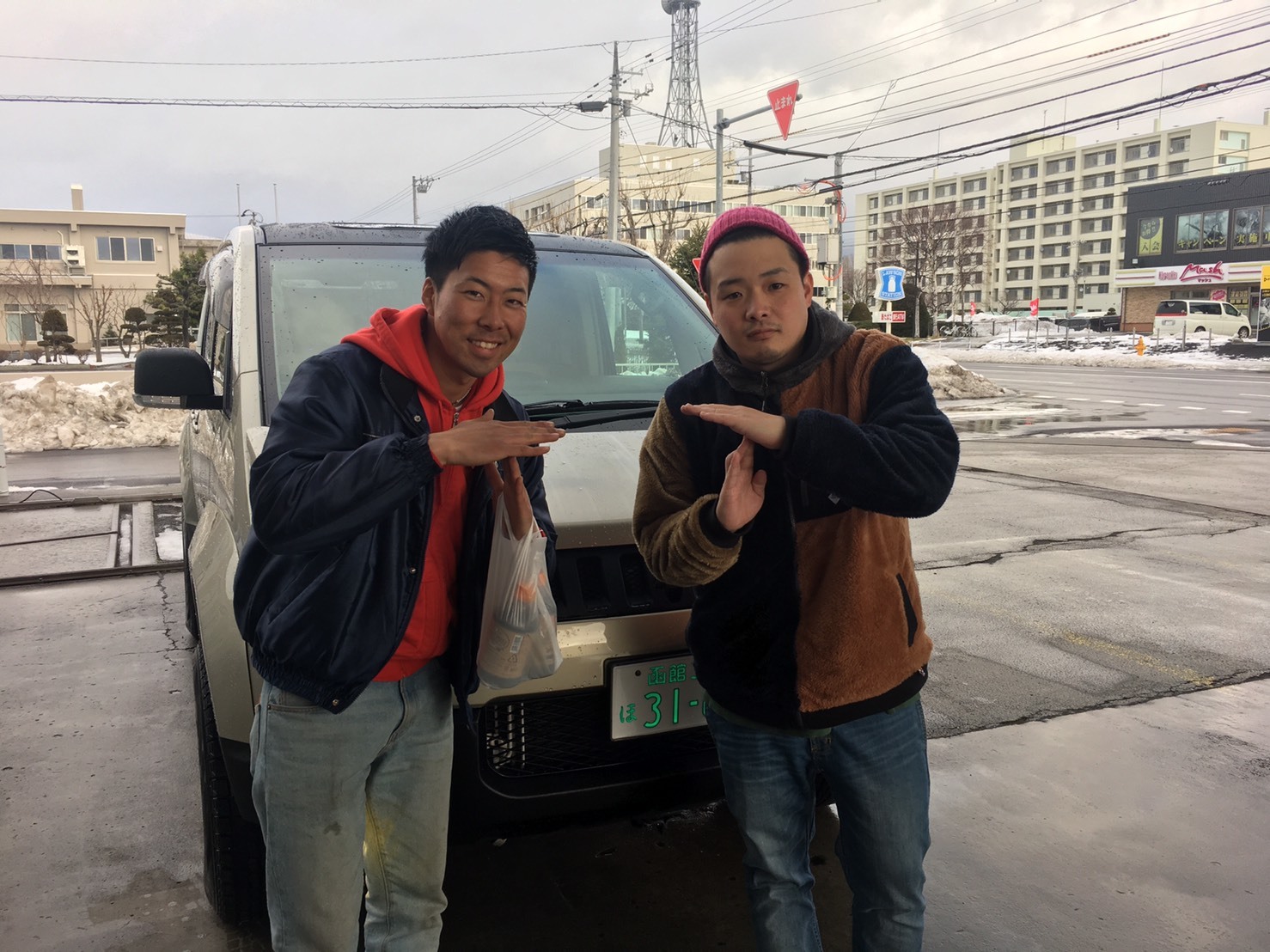 12月25(月)トミーベース カスタムブログ☆ナビゲーター ハマーH2 デリカ納車☆_b0127002_12054397.jpg