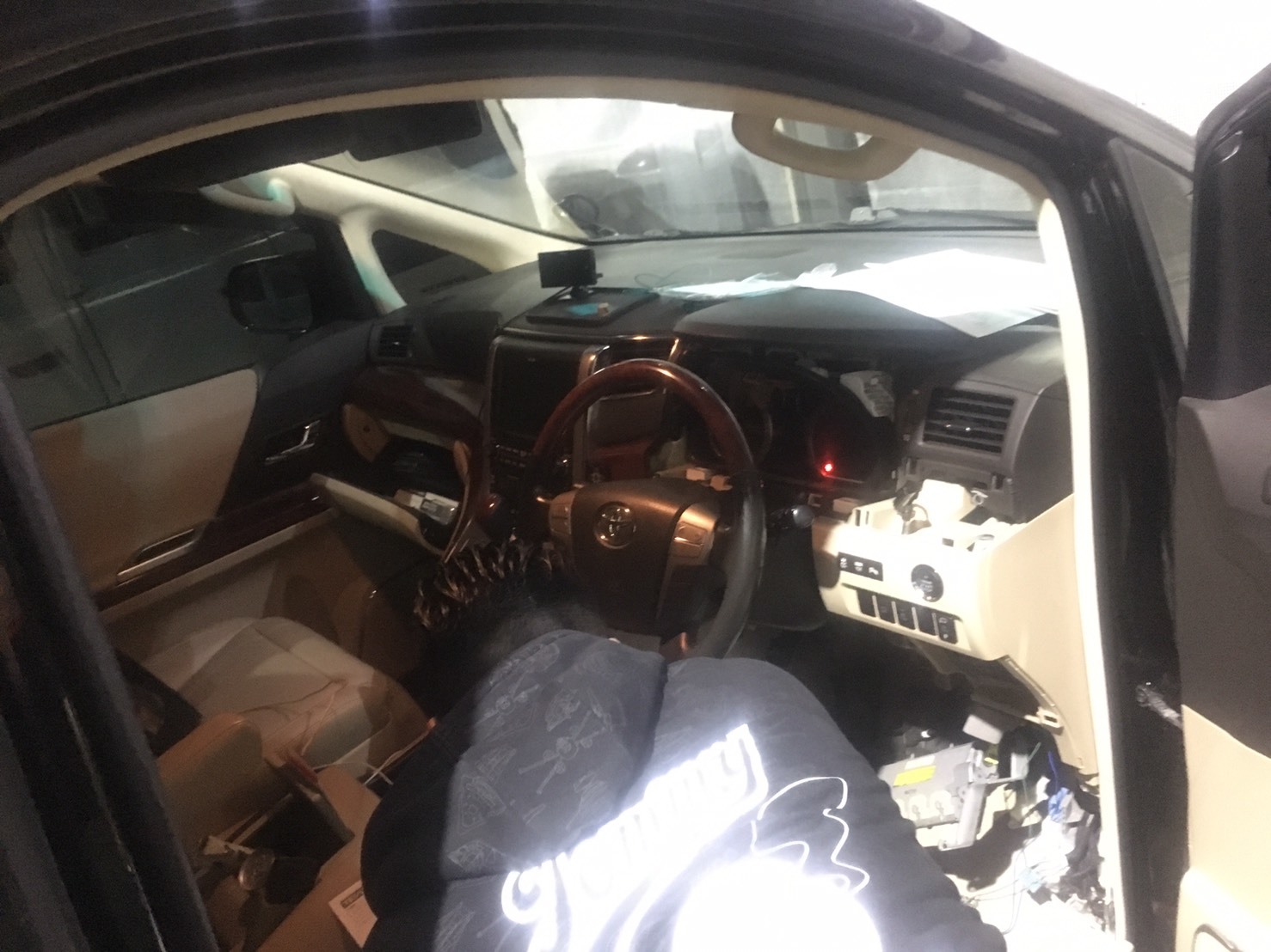 12月25(月)トミーベース カスタムブログ☆ナビゲーター ハマーH2 デリカ納車☆_b0127002_13314953.jpg
