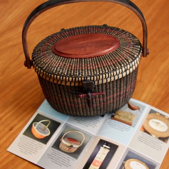 Nantucket Basket Museumの展示会パンフレット_f0197215_09125653.jpg