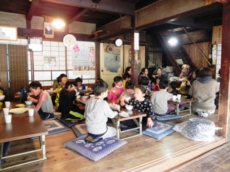 坂本屋の餅つき 2017_f0213825_10472067.jpg