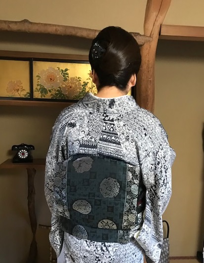 師走にご来店の関東からのお客様・干支の帯揚げ。_f0181251_1981247.jpg