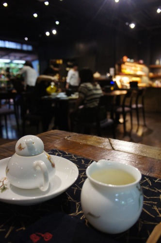 【台湾旅行記⑮ 茶芸館 回留】_f0215714_16311038.jpg