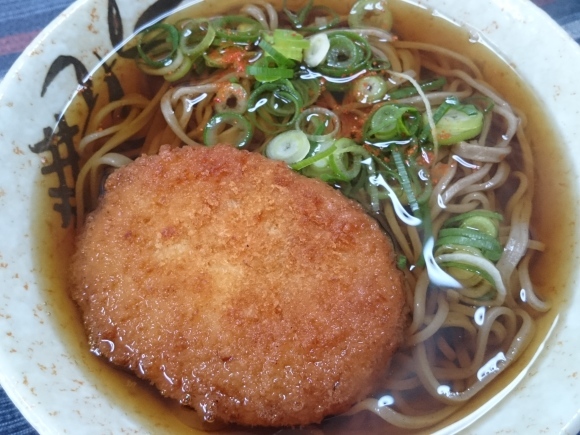 12/27 コロッケそば定食 & 12/28 力うどん@自宅_b0042308_10522179.jpg