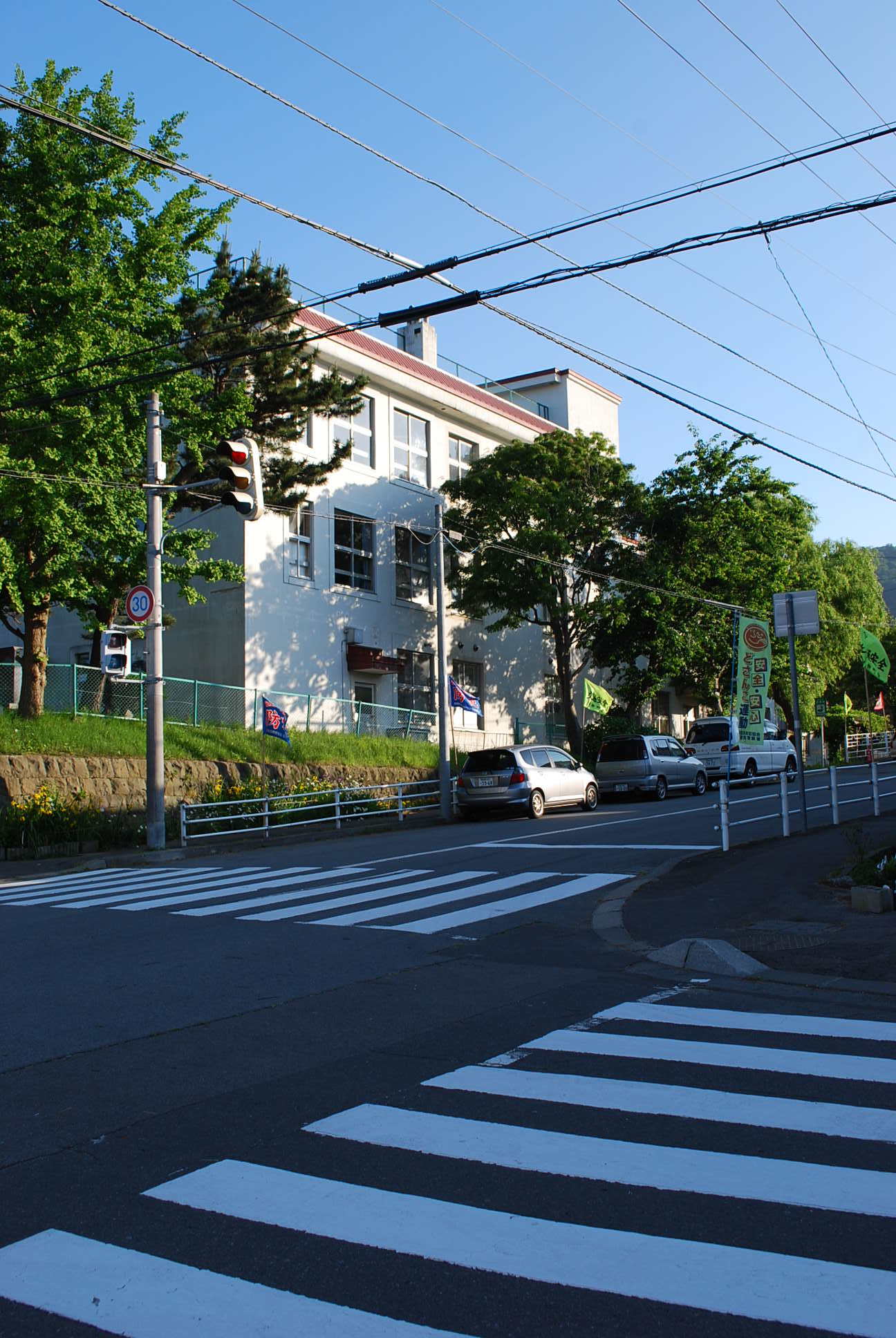 函館市立青柳小学校(函館の建築再訪)_f0142606_09524804.jpg