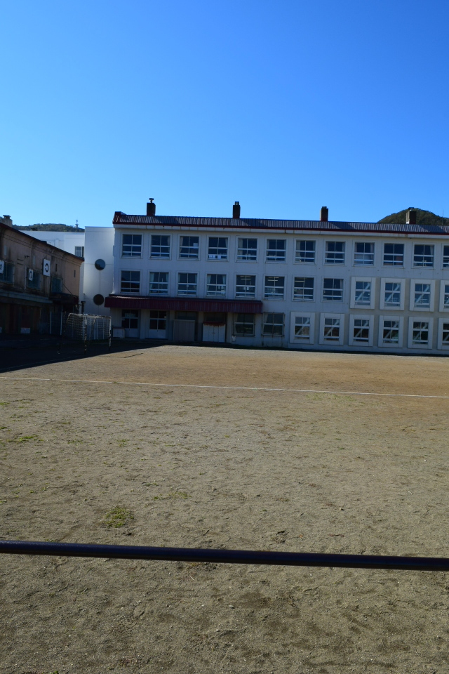 函館市立青柳小学校(函館の建築再訪)_f0142606_10434986.jpg