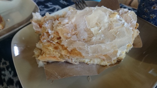 Cafe Greco のでっかいナポレオンパイ と ケーキに関する余談少々 @ Lovina (\'17年5月)_d0368045_2452381.jpg