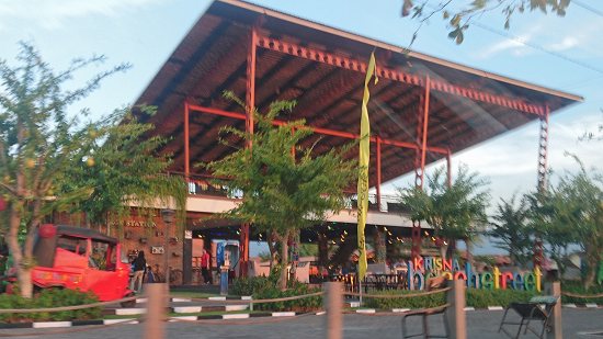 ロビナで夕陽を見に行く @ Pantai Penimbangan, Jl. Yeh Mumbul (\'17年9月)_d0368045_5243428.jpg