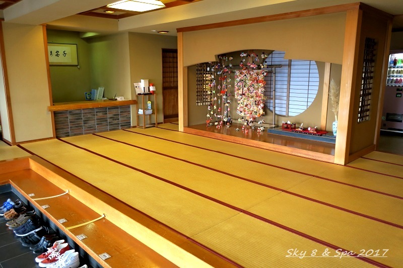 ◇ 東伊豆へ、その8 「片瀬館 ひいな」へ 館内編（2017年10月） : 空と 