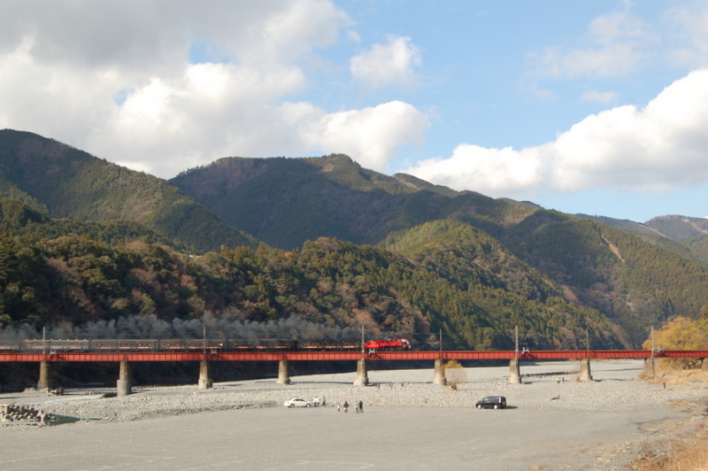 機関車トーマス_c0057390_01002006.jpg