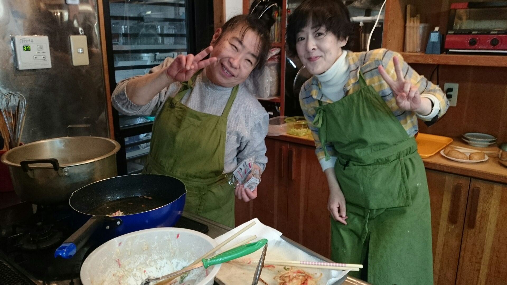 紅白はじまりました。_d0180229_19574175.jpg