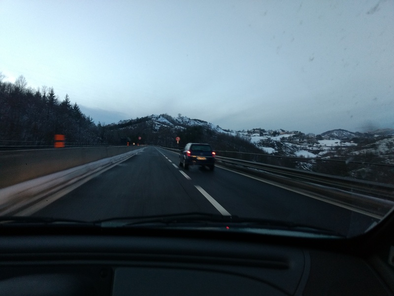 雪山を越えアドリア海へ_f0234936_2154418.jpg