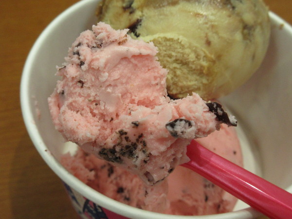 サーティワンアイスクリーム 池袋店_c0152767_20192080.jpg