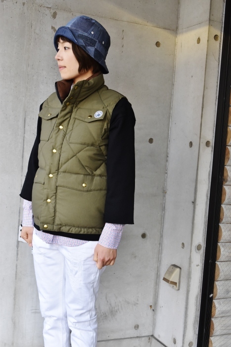 年内・ギリ入荷です。。。Crescent Down Works Excrusive(別注) DOWN VEST!★!_d0152280_19524146.jpg