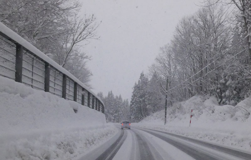 東北北陸雪道ドライブツーリング　その1_d0161702_07560369.jpg