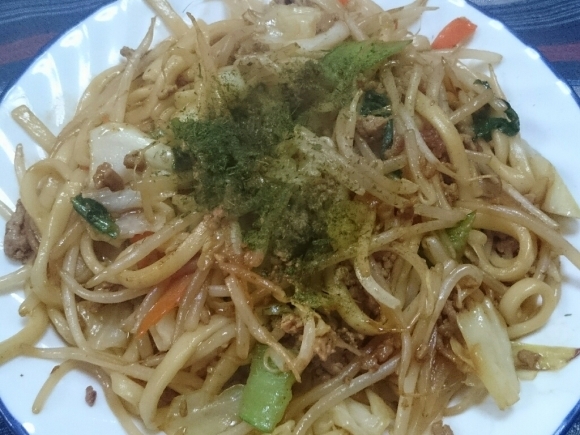 1/2 しょース@オリバーソース de 焼きうどん_b0042308_18430671.jpg