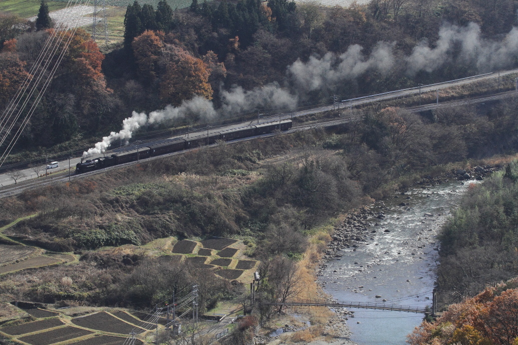 晩秋の棚田と吊り橋 - 上越線・2017年晩秋 -_b0190710_11474094.jpg